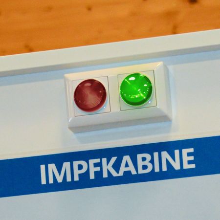Impfungen mit AstraZeneca gehen weiter, auch neue Impftermine können gebucht werden